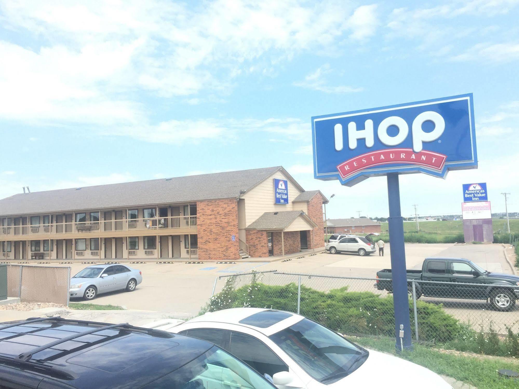 Americas Best Value Inn - Garden City Ngoại thất bức ảnh